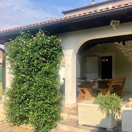 Vila Melosa Holiday home Vodice